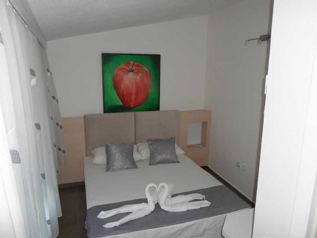 Apartments Fourroses Ulcinj Exterior foto